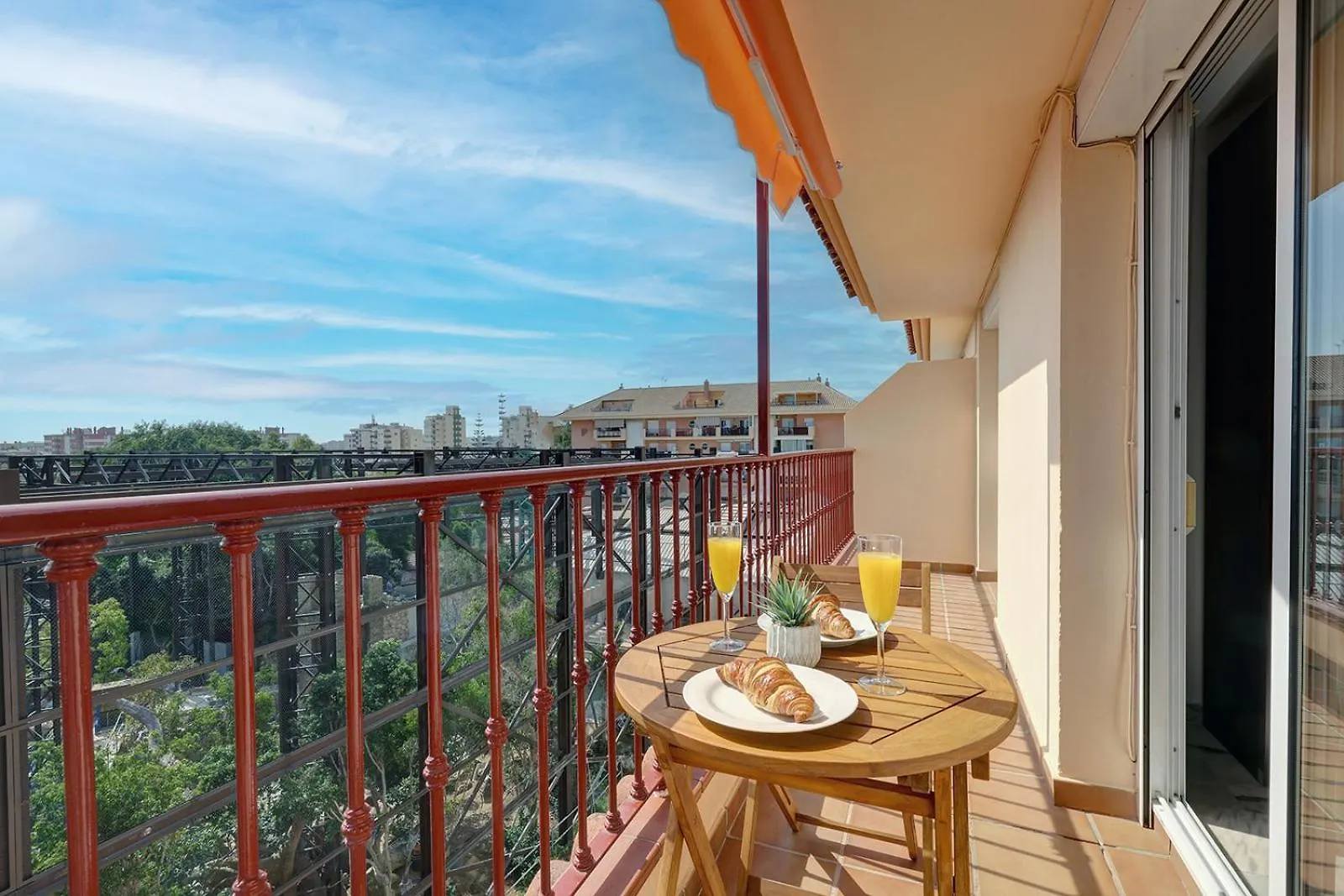 Top Floor Fuengirola Park Apartment With Parking Spain