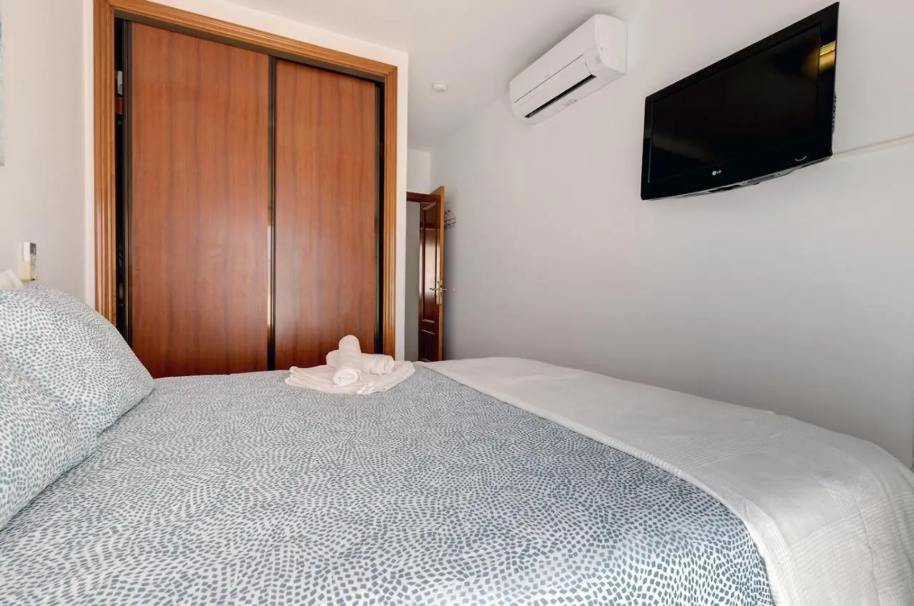Top Floor Fuengirola Park Apartment With Parking