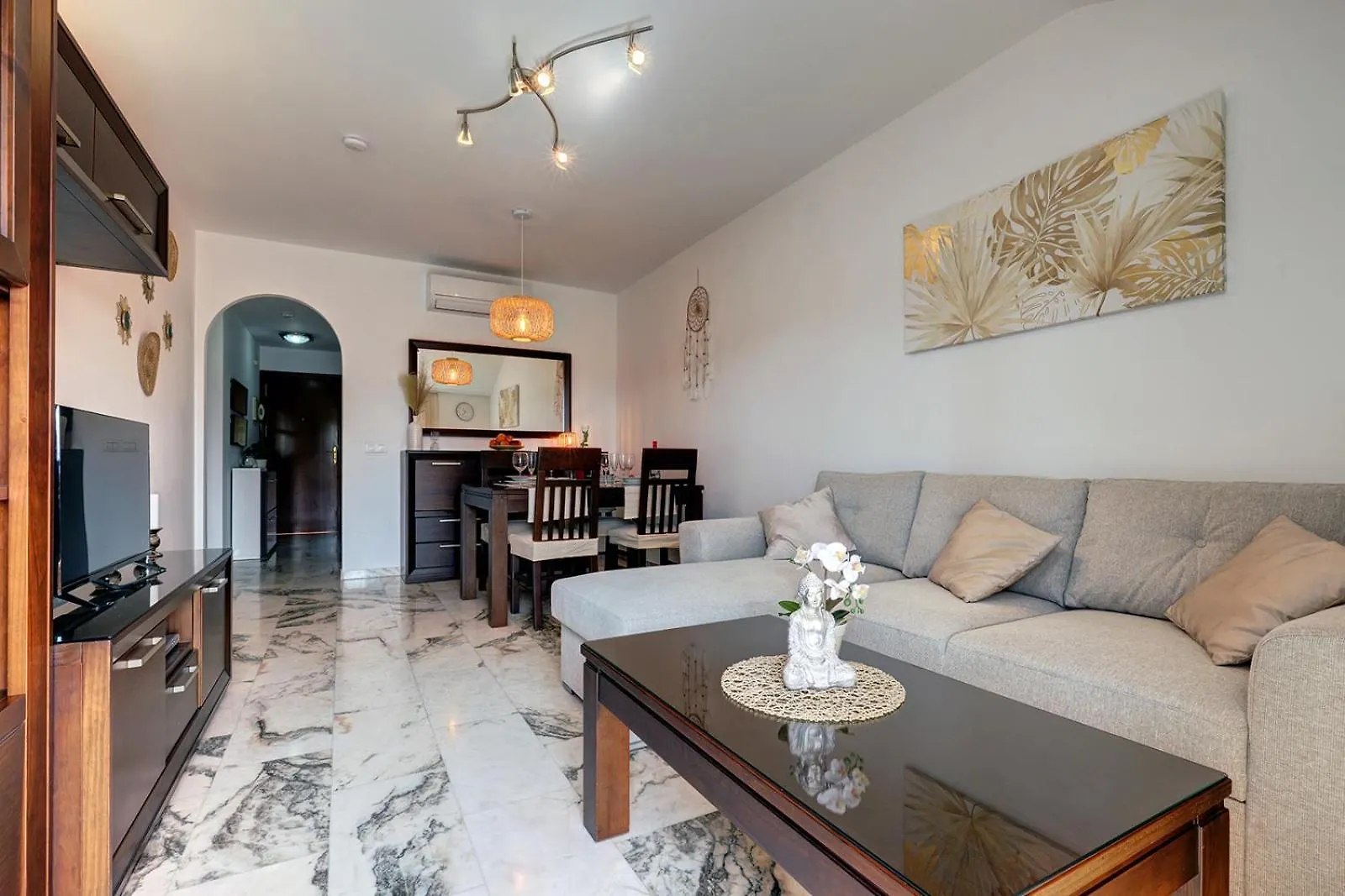Top Floor Fuengirola Park Apartment With Parking